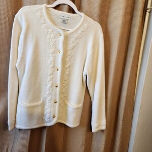 Croft & Barrow Gold and White Classic Knit Cardigan SWEATER